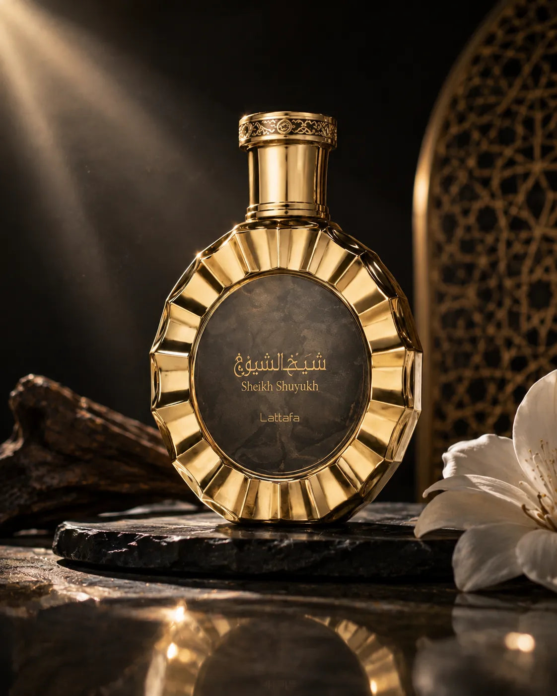 Victoria Eau de Parfum 100ml by Lattafa